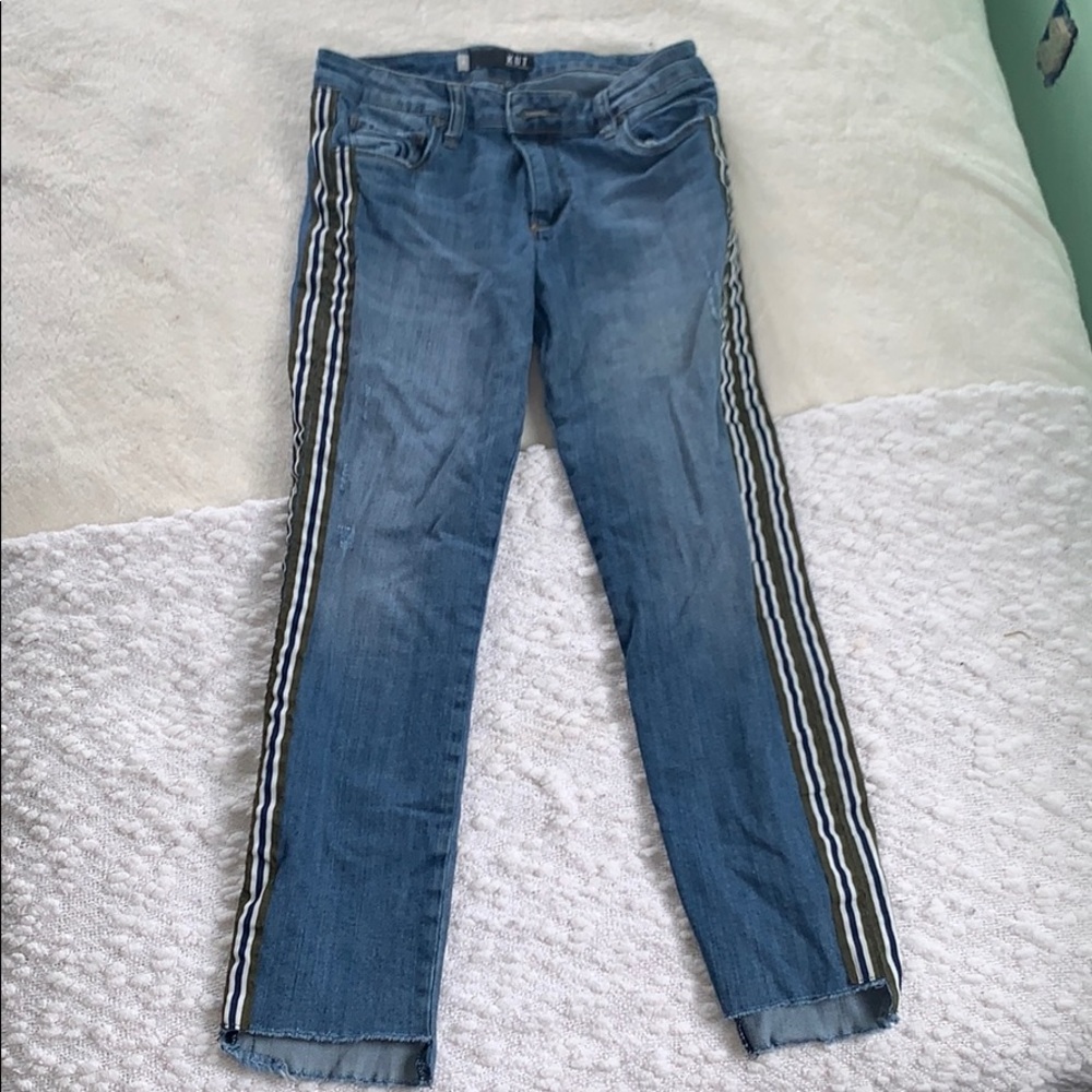 KUT size 4 straight leg jeans